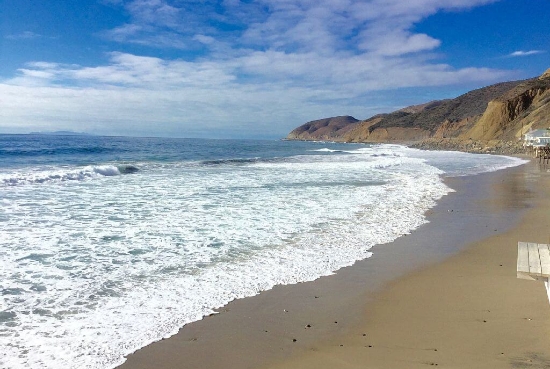 Beach near Thousand Oaks Inn